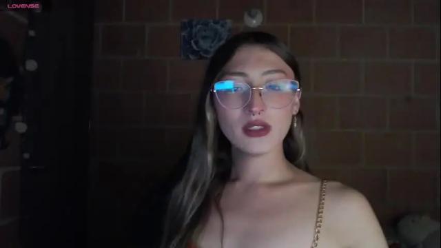 Image 10 of andrea_camila Stream on Chaturbate on 1 month ago