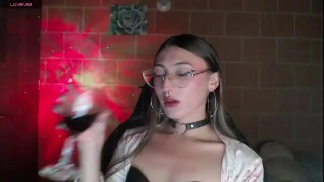 Image 3 of andrea_camila Stream on Chaturbate on 1 month ago