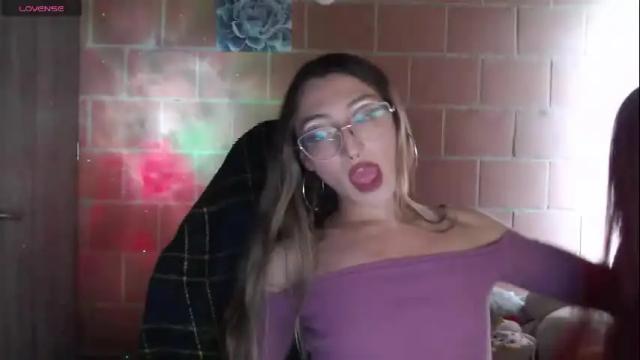Image 4 of andrea_camila Stream on Chaturbate on 29 days ago