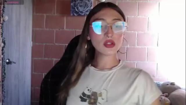 Image 11 of andrea_camila Stream on Chaturbate on 25 days ago