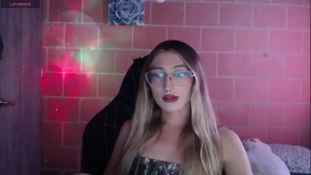Image 11 of andrea_camila Stream on Chaturbate on 13 days ago