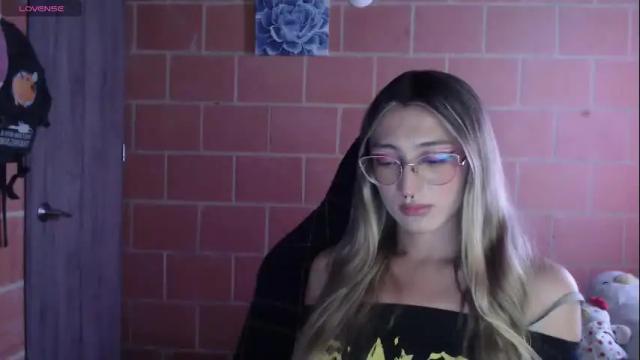 Image 7 of andrea_camila Stream on Chaturbate on 12 days ago