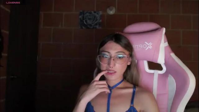 Thumbnail 3, andrea_camila's Stream at Chaturbate, 13 days ago