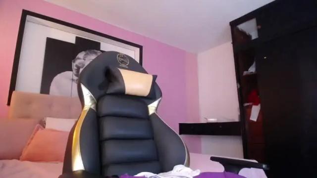 Image 11 of andrea_ramoss_ Stream on Chaturbate on 13 months ago
