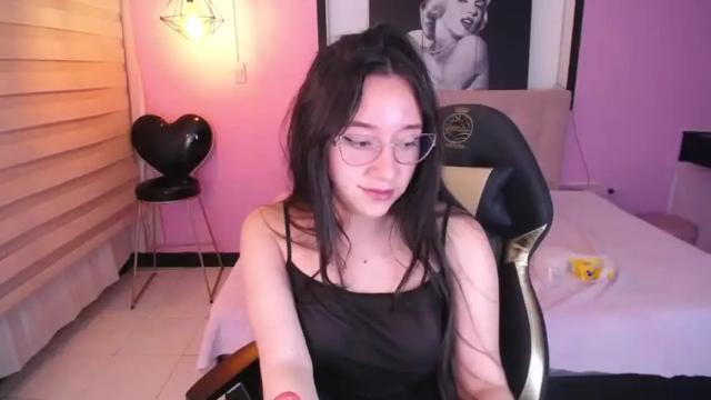 Thumbnail 2, andrea_ramoss_'s Stream at Chaturbate, 12 months ago
