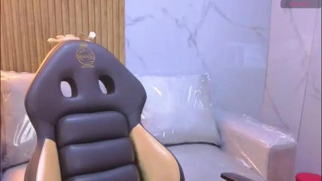 Image 12 of andrea_ramoss_ Stream on Chaturbate on 1 month ago