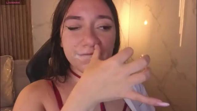 Image 2 of andrea_ramoss_ Stream on Chaturbate on 1 month ago