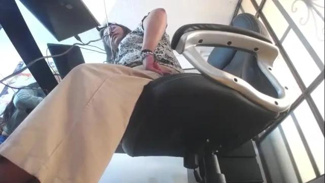 Image 3 of andrea_teacher Stream on Chaturbate on 1 month ago