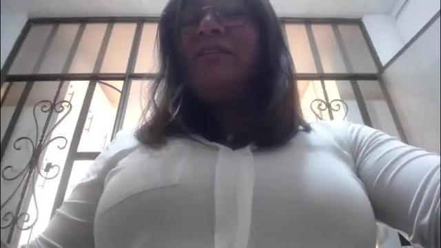 Image 4 of andrea_teacher Stream on Chaturbate on 13 days ago