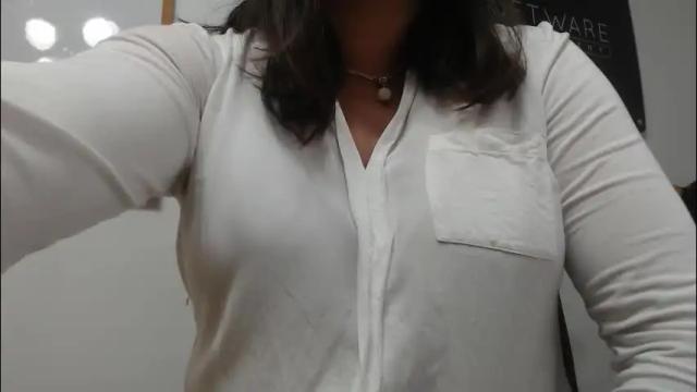 Image 3 of andrea_teacher Stream on Chaturbate on 25 days ago