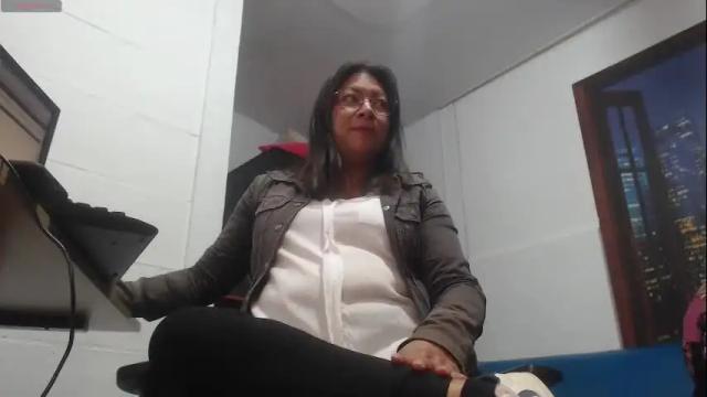 Image 2 of andrea_teacher Stream on Chaturbate on 22 days ago