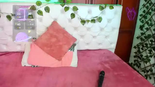 Image 3 of andrea_williams24 Stream on Chaturbate on 6 days ago