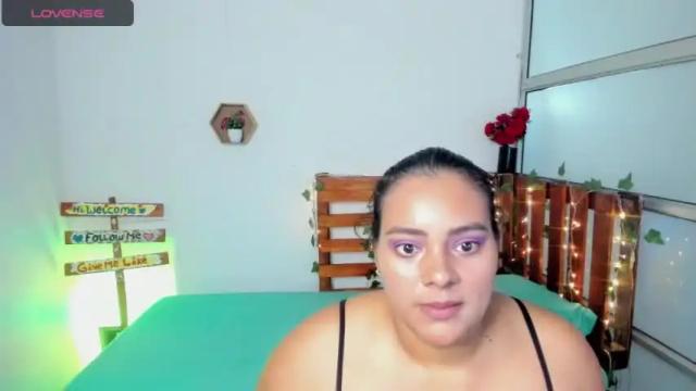 Thumbnail 1, andreaa_walker's Stream at Chaturbate, 18 months ago