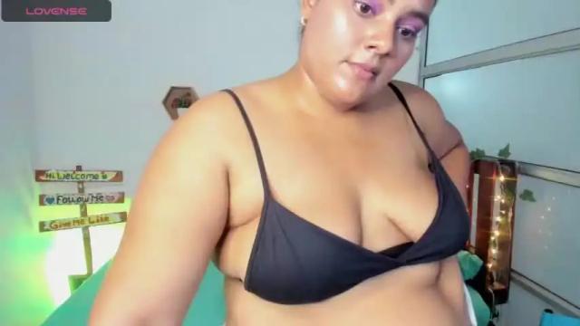 Image 11 of andreaa_walker Stream on Chaturbate on 18 months ago