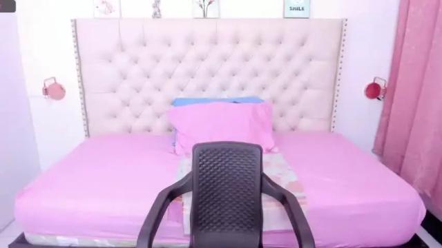 Image 7 of andreaa_walker Stream on Chaturbate on 18 months ago