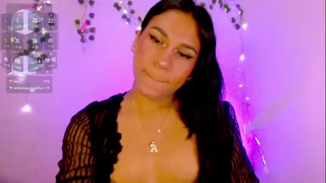 Image 11 of andreaafoxx Stream on Chaturbate on 1 month ago