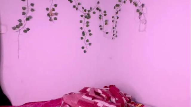 Image 10 of andreaafoxx Stream on Chaturbate on 1 month ago