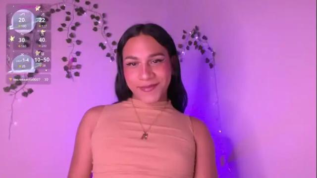 Image 7 of andreaafoxx Stream on Chaturbate on 26 days ago