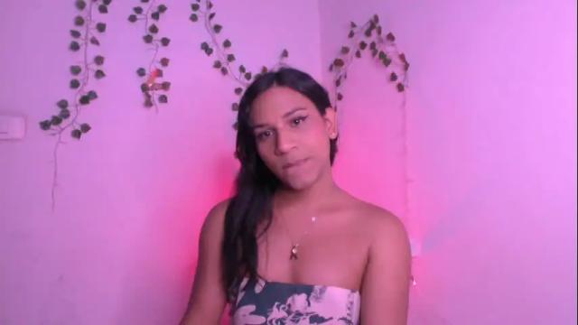 Image 3 of andreaafoxx Stream on Chaturbate on 3 days ago