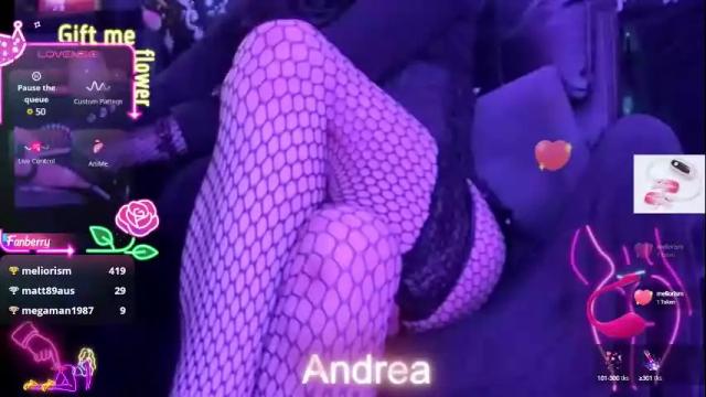 Image 4 of andreacrossed Stream on Chaturbate on 7 months ago