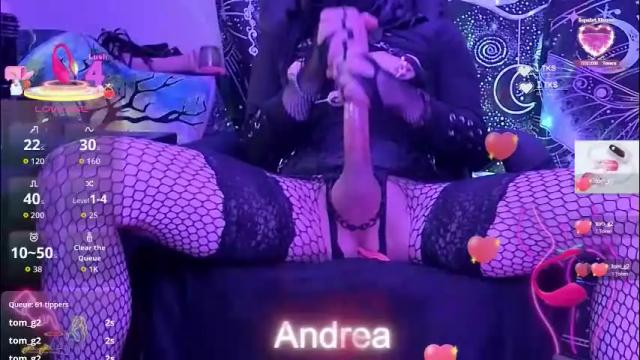 Image 12 of andreacrossed Stream on Chaturbate on 5 months ago