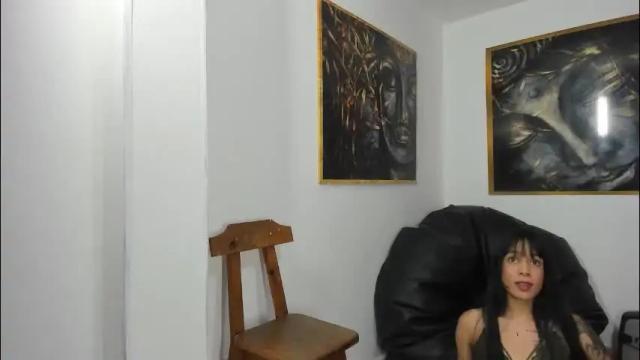 Image 4 of andreaflamel Stream on Chaturbate on 1 month ago