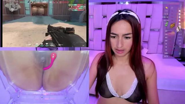Image 3 of andreahon_ Stream on Chaturbate on 13 months ago
