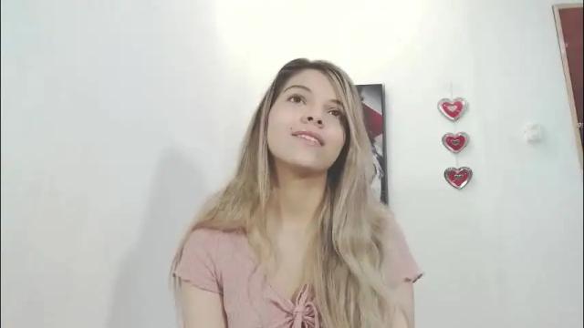 Image 8 of andreau_19 Stream on Chaturbate on 1 month ago