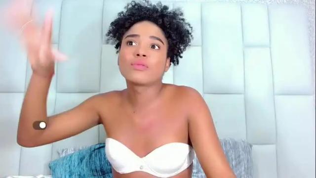 Image 4 of andreayano Stream on Chaturbate on 3 days ago