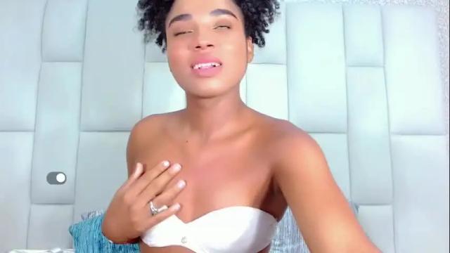 Image 6 of andreayano Stream on Chaturbate on 3 days ago