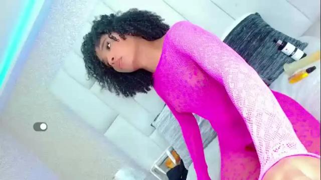 Image 2 of andreayano Stream on Chaturbate on 1 month ago
