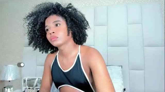 Image 8 of andreayano Stream on Chaturbate on 25 days ago