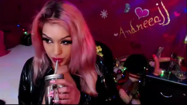 Image 2 of andreeajj Stream on Chaturbate on 23 days ago