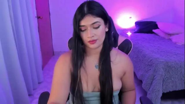 Image 12 of andreeart Stream on Chaturbate on 12 days ago