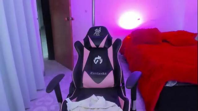 Image 12 of andreeart Stream on Chaturbate on 1 month ago