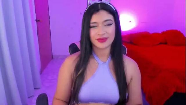 Image 6 of andreeart Stream on Chaturbate on 1 month ago