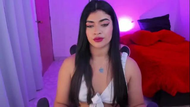 Image 11 of andreeart Stream on Chaturbate on 17 days ago