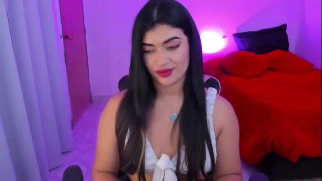 Image 8 of andreeart Stream on Chaturbate on 17 days ago