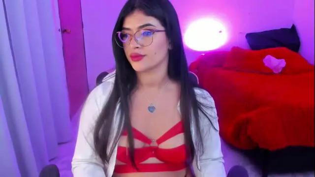Image 6 of andreeart Stream on Chaturbate on 14 days ago