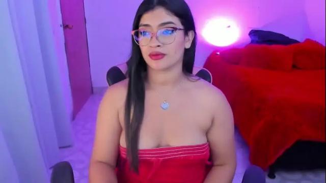 Image 6 of andreeart Stream on Chaturbate on 9 days ago