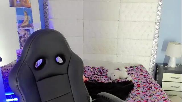 Image 11 of andres_9104 Stream on Chaturbate on 3 months ago