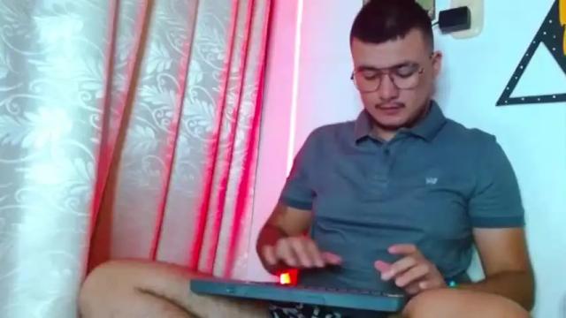 Image 11 of andrew_deluca Stream on Chaturbate on 15 months ago