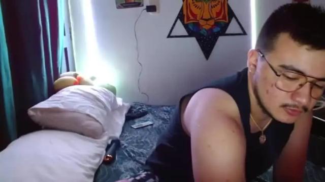Thumbnail 2, andrew_deluca's Stream at Chaturbate, 14 months ago