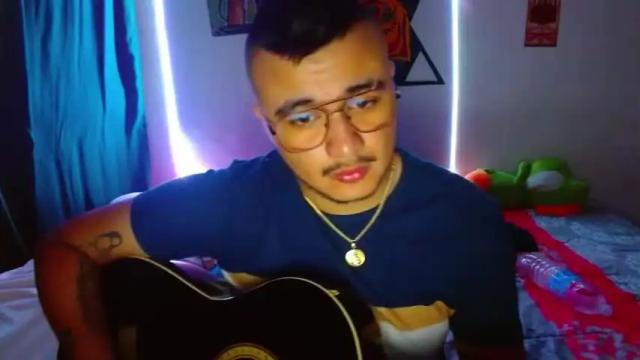 Image 4 of andrew_deluca Stream on Chaturbate on 13 months ago