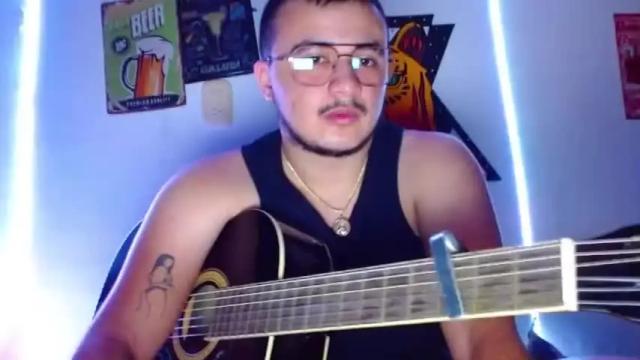 Image 3 of andrew_deluca Stream on Chaturbate on 13 months ago