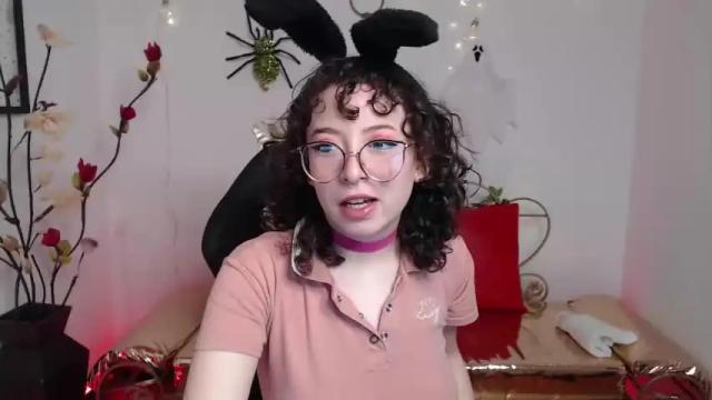 Image 3 of androm3dario Stream on Chaturbate on 19 months ago