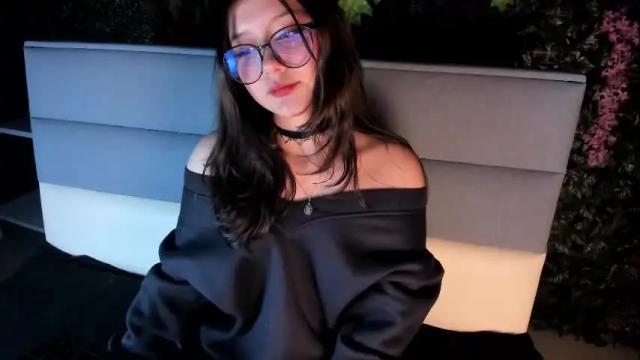 Thumbnail 1, andromeda_blue__'s Stream at Chaturbate, 5 months ago