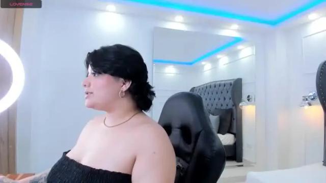 Image 12 of andromeda_fox Stream on Chaturbate on 15 months ago