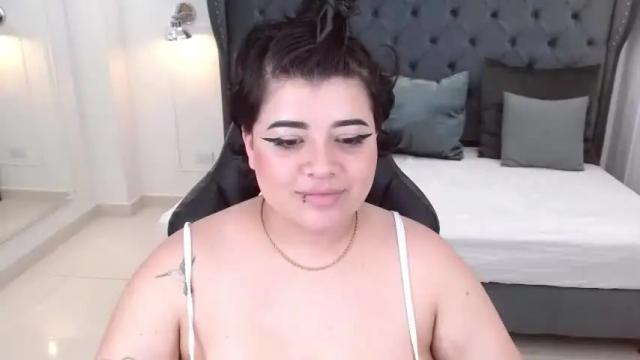 Image 4 of andromeda_fox Stream on Chaturbate on 15 months ago