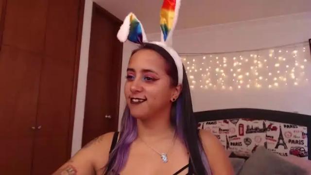 Image 3 of andromedaqueenn Stream on Chaturbate on 13 months ago